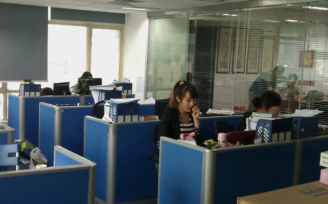 南京脑一代智能系统研发：教育安防工业领域产品技术优势对比